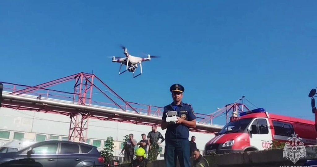 Движение временно ограничено на Бережковской набережной из-за пожара