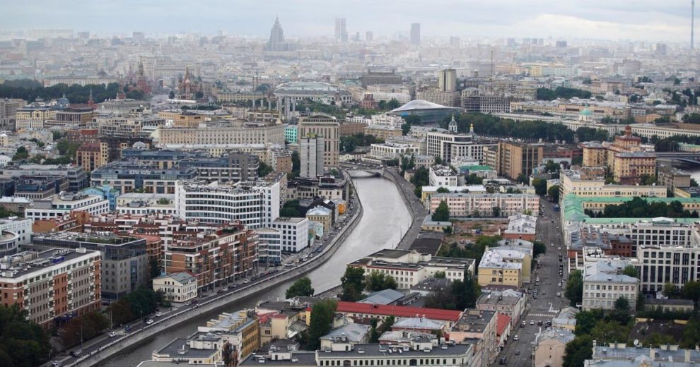 Более 600 объектов обеспечили надежным энергоснабжением в Москве с начала года