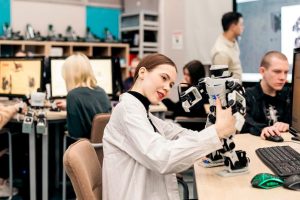 Число поступивших в столичные ИТ-классы за год выросло на 30%