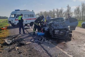 Два человека погибли в ДТП с тремя автомобилями в Башкирии