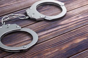 Мужчина задержан за разбитие створки турникета на станции метро “Смоленская”