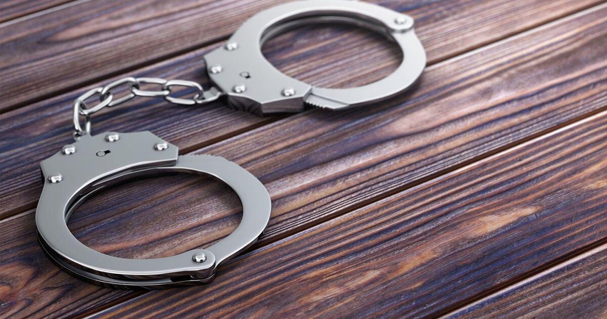 Мужчина задержан за разбитие створки турникета на станции метро “Смоленская”