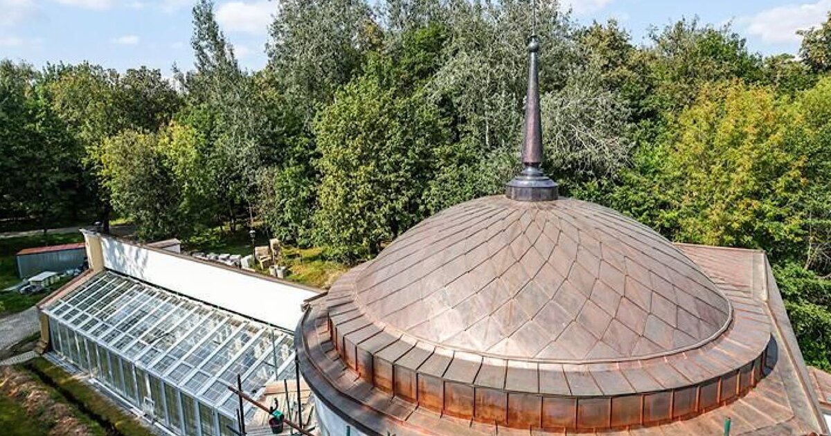 на оранжерею усадьбы Покровское-Стрешнево вернули утраченный шпиль на оранжерею усадьбы Покровское-Стрешнево вернули утраченный шпиль