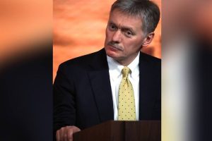 Песков переадресовал МО РФ вопрос о возможном ударе по судну с зерном в Черном море