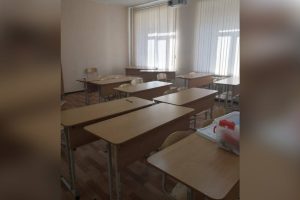 Песков заявил, что Кремль не располагает деталями ЧП в челябинской школе