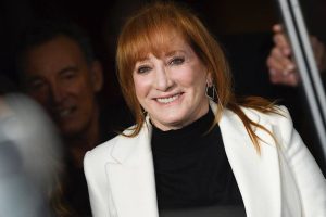 Певица Пэтти Скалфа рассказала о борьбе с раком крови