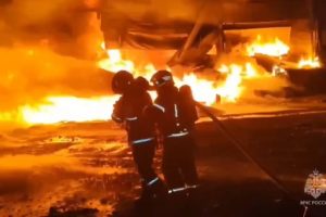 Площадь пожара на складе в Тульской области увеличилась до 2 тыс “квадратов”