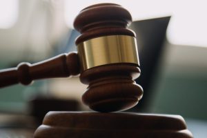 Подросток из Благовещенска осужден за ложное сообщение о минировании школ