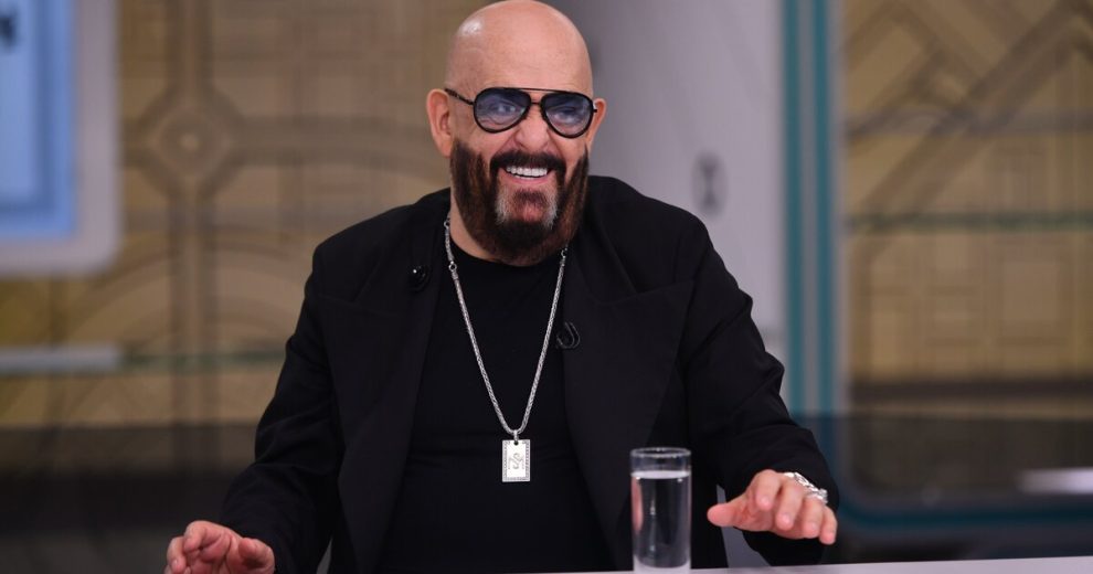 Продюсер Бабичев назвал соцсети причиной популярности песни “3 сентября” Шуфутинского