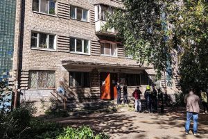 Прокуратура и СК начали проверки после обрушения в доме в Перми