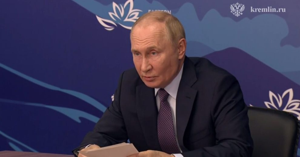 Путин назвал развитие авиаперевозок приоритетом для ДФО
