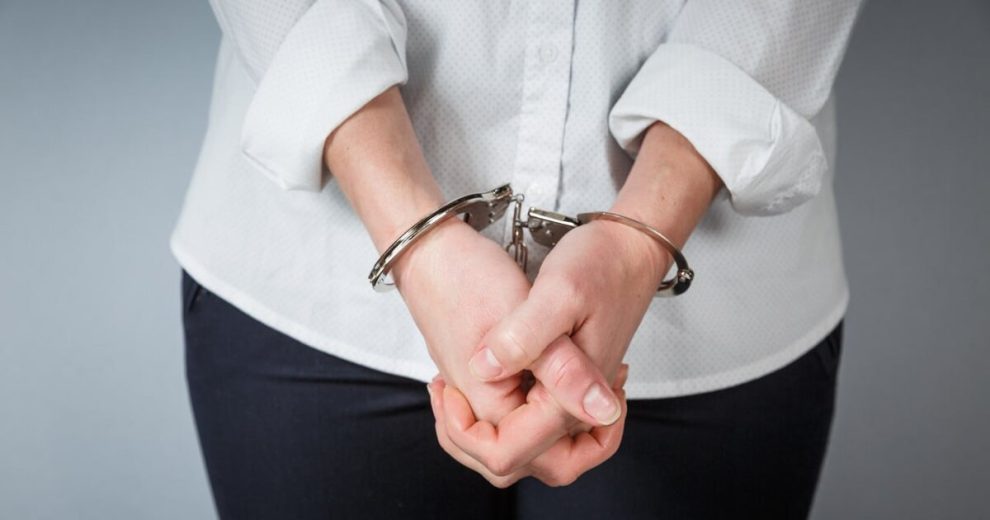 В Канаде учительницу католической школы обвинили в многолетнем совращении учеников
