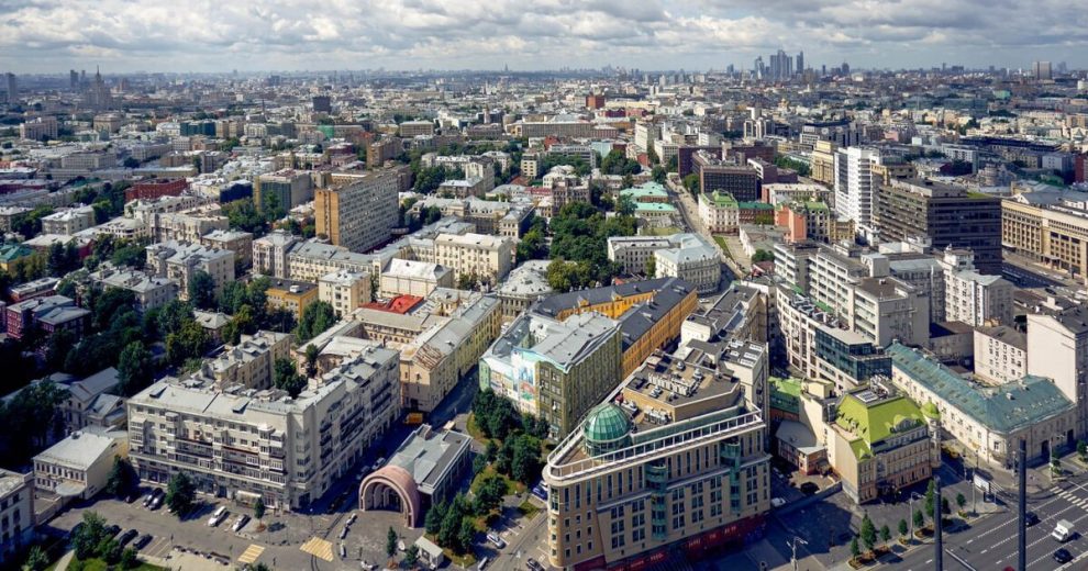 Желтый уровень опасности продлен в столице до вечера 13 сентября