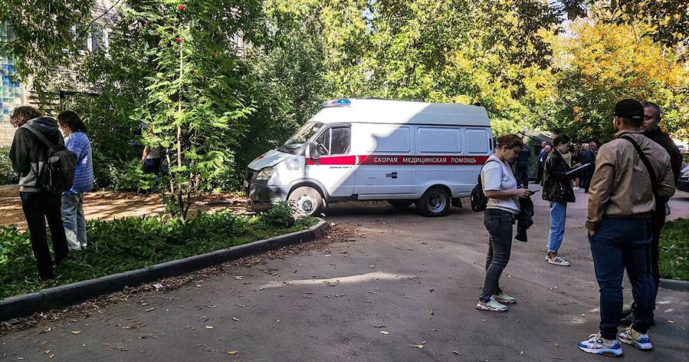Женщина госпитализирована после обрушения жилого дома в Перми